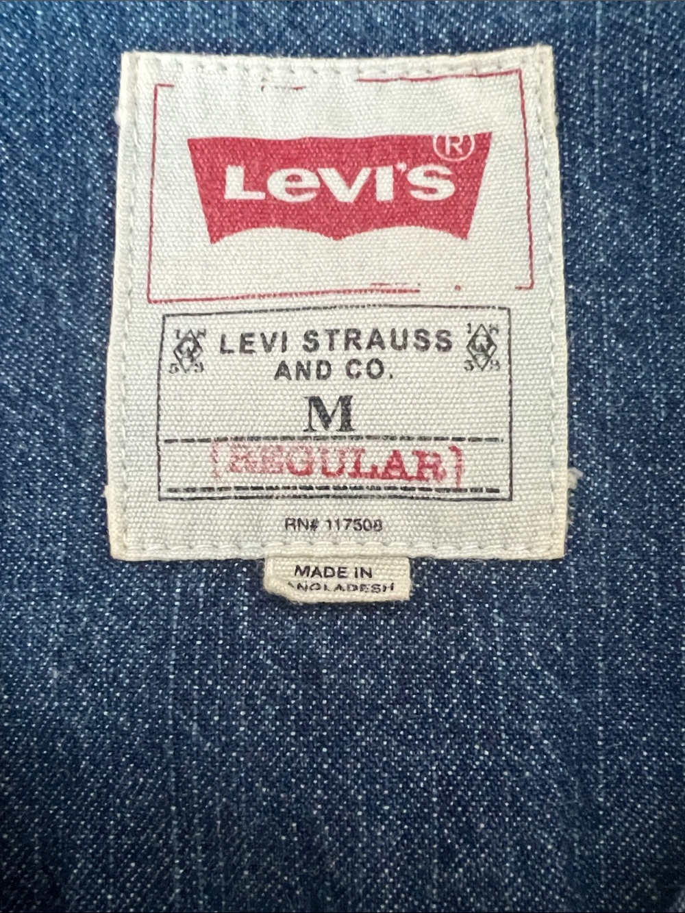 Classic Levi’s Regular Denim Short Sleeve Button Down Shirt - Picture 4 of 4